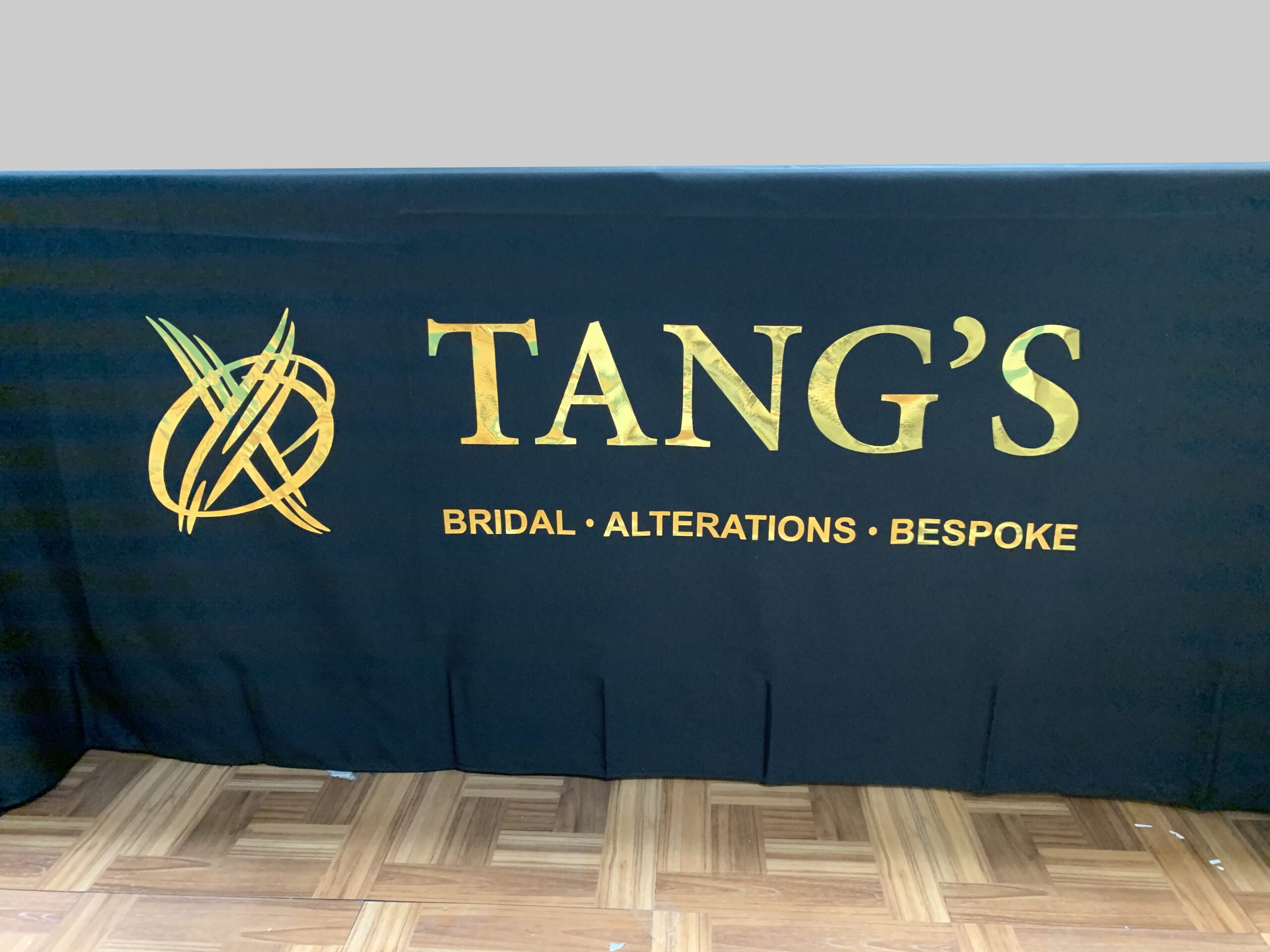 Metallic bright gold table cover