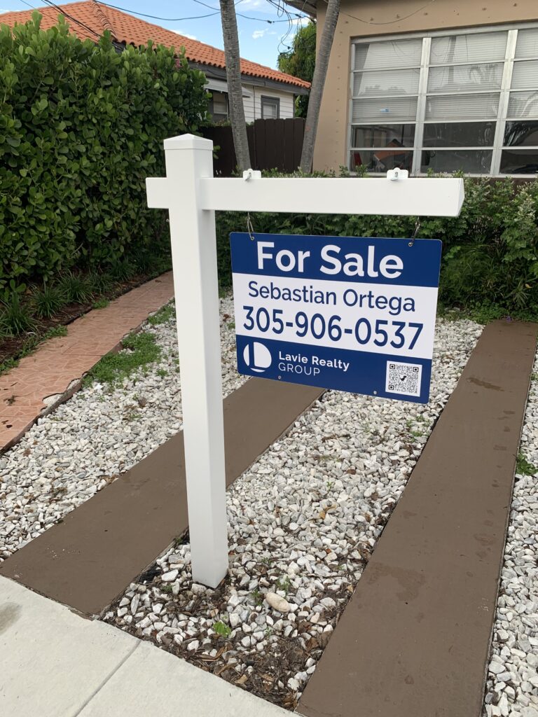 Vinyl Real Estate Sign Post Kit And Yard Signs: An Ultimate Guide For Realtors Real Estate Sign Post 2