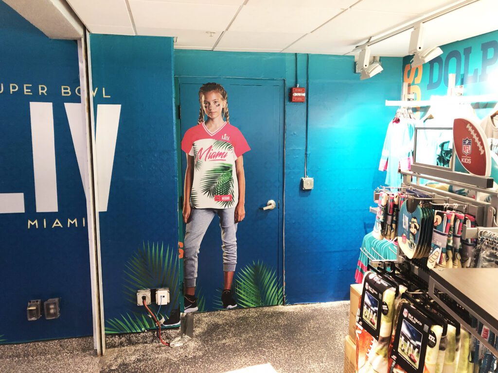 Printing And Graphics Murals And Signs - Miami Dolphins Merch Store (27)